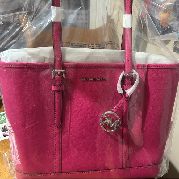 MICHAEL KORS Jet Set Travel Small Saffiano Leather Top-Zip Tote Bag DRAGONFRUIT - Picture 4 of 4